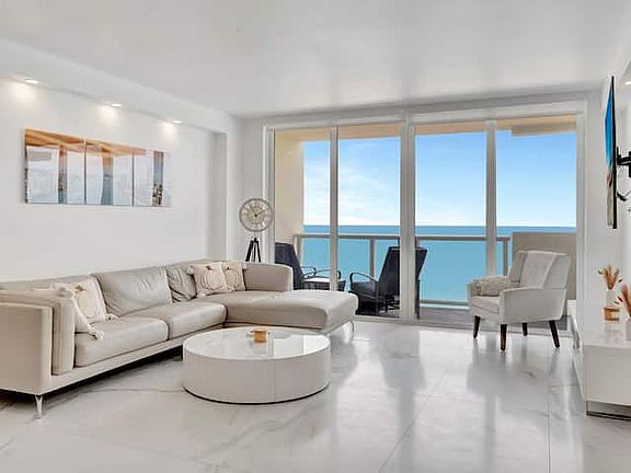 5th image of 5601 Collins Ave APT 1609