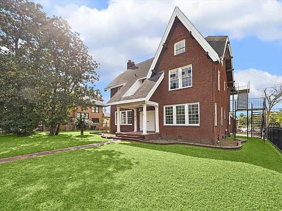 2nd image of 614 Avondale St