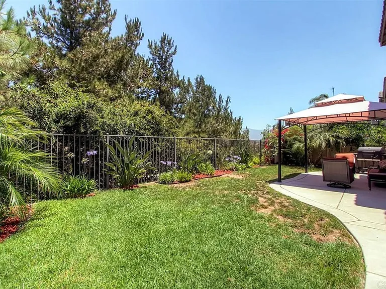 961 Bryce Canyon Ave — Photo 4