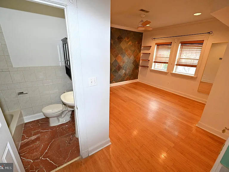 550 Hobart Pl NW #2 — Photo 13
