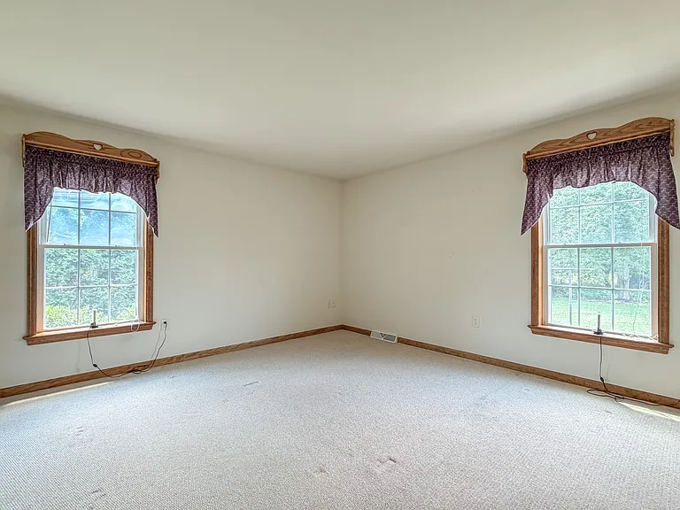 1387 Sheep Hill Rd — Photo 15