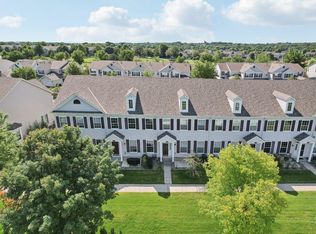 721 Cobblestone Way, Shakopee, MN 55379