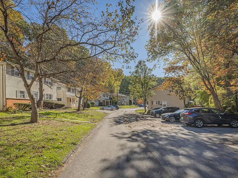 Fleming Creek Townhomes — Photo 14