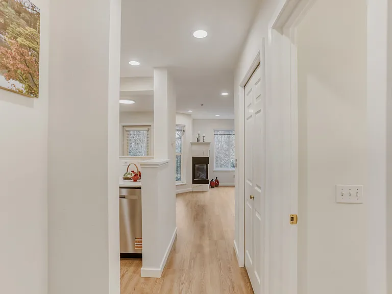 05. Entry Way