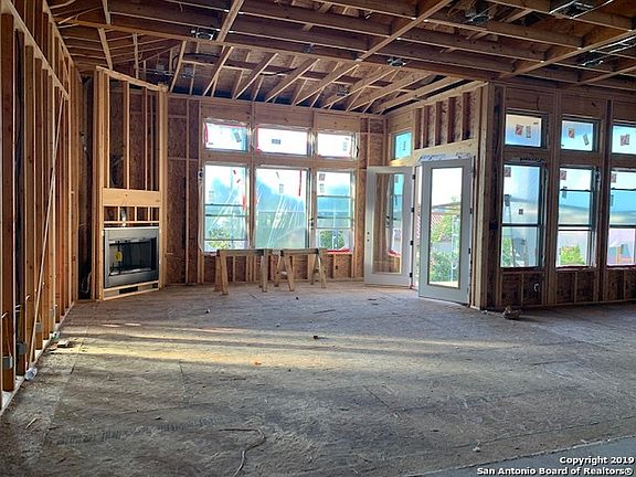 5th image of 25238 Estancia Cir