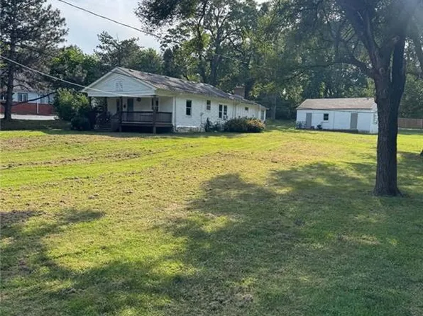 5310 Quivira Rd, Shawnee, KS 66216