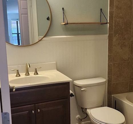 4th image of 26193 Palace Ln