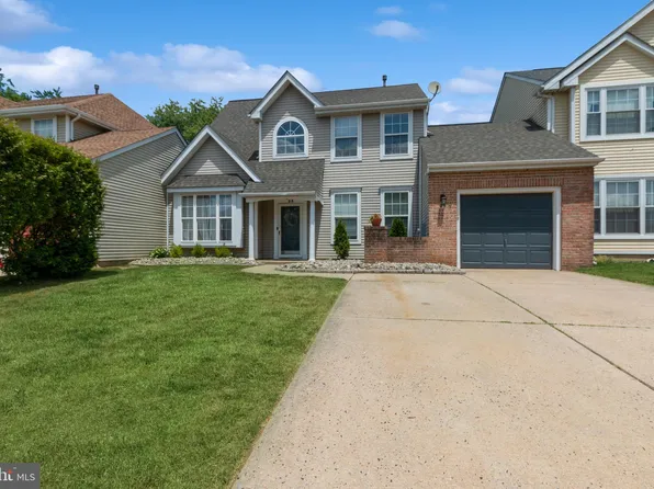 25 Meadowbrook Dr, Westampton, NJ 08060