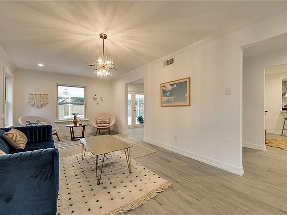5th image of 2617 Beechmont Dr