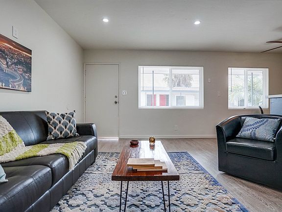 4th image of 900 Alamitos Ave #2