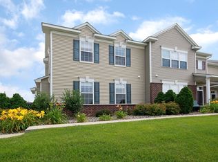 10877 Oak Grove Cir UNIT A, Woodbury, MN 55129