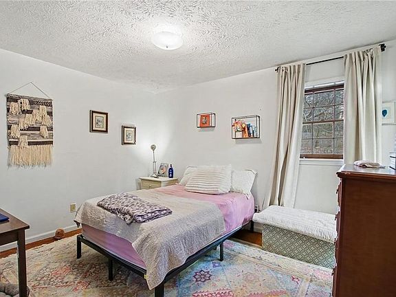 5th image of 845 Idlewood Rd