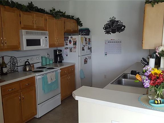 4th image of 1100 Morden Blush Ln APT E