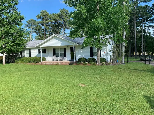432 White Oak Dr, Eufaula, AL 36027