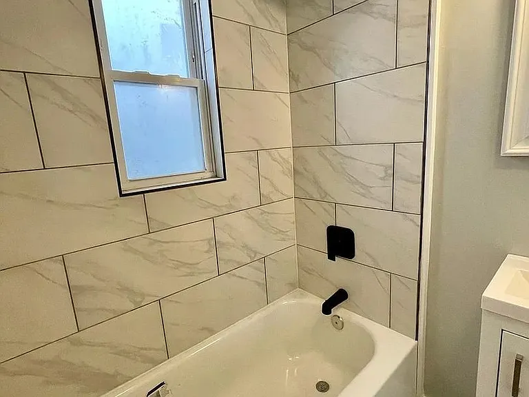3915 Mount Troy Rd — Photo 2