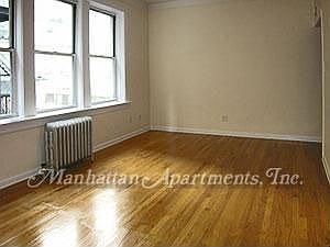 4th image of 1 W 13th St
