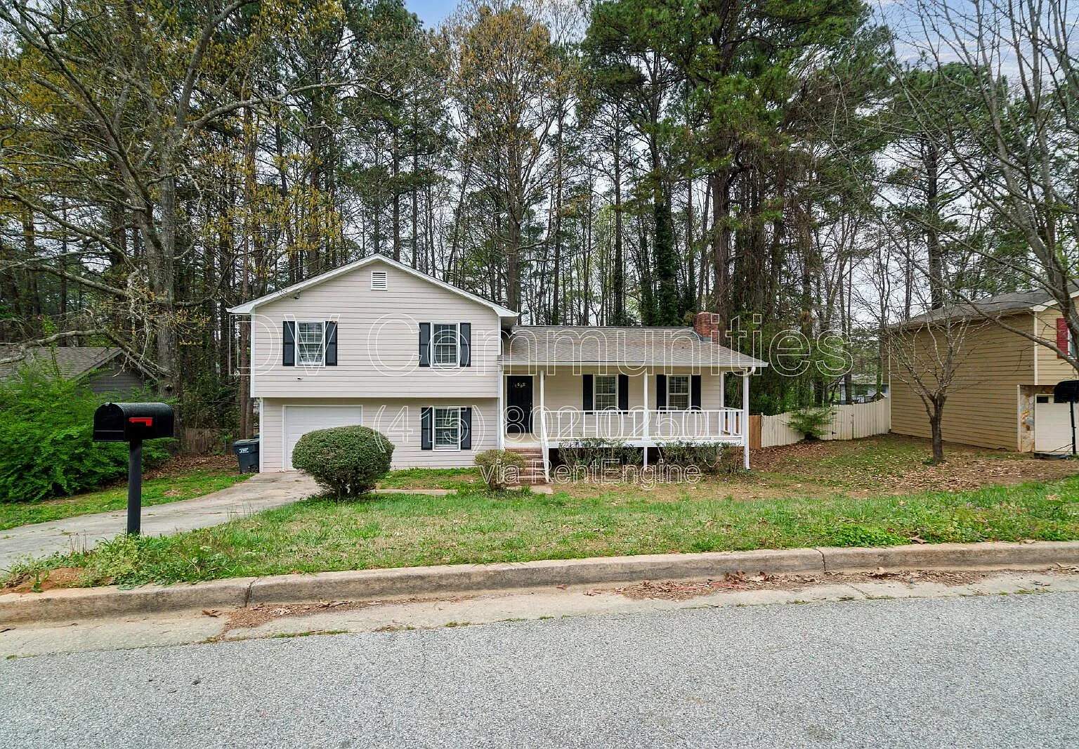 3 bed, 2.0 bath, 2240 sqft, $1,895 — Photo 1