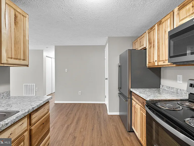 3925 Greencastle Rd #103 — Photo 11