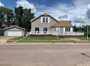 1201 E Pierce St, Wakefield, MI 49968