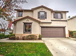 270 Roundhill Dr, Vacaville, CA