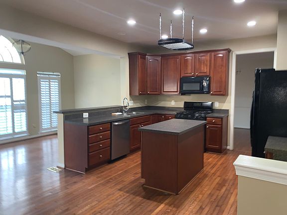 3rd image of 14117 Snickersville Dr