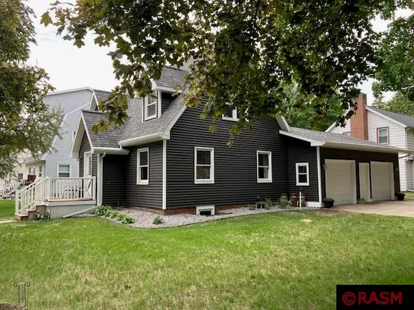 400 2nd Ave SE, Sleepy Eye, MN 56085