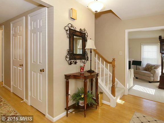 3rd image of 15036 Greymont Dr