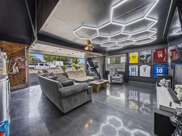 1412 Cornwall St, Spring Valley, CA 91977