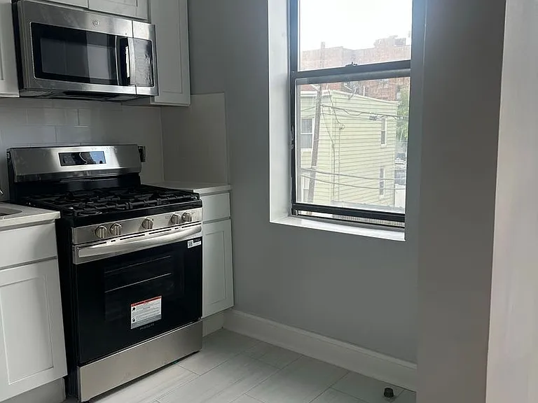 119 - Golden Crest 119 60th Street, LLC — Photo 30