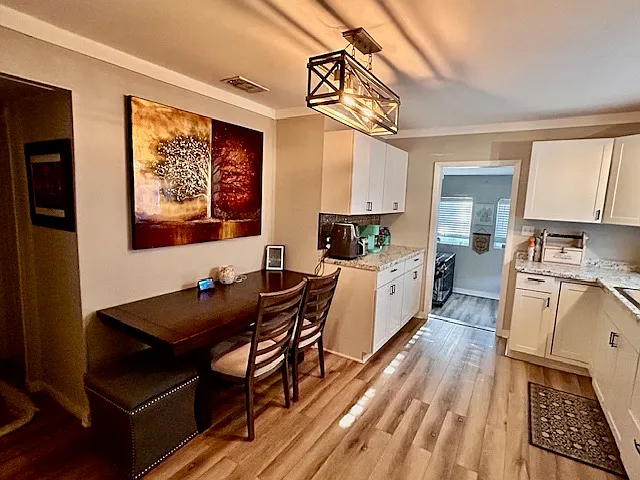 163 Western St — Photo 3