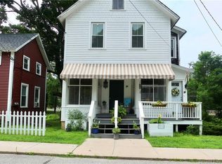 72 Main St, Essex, CT 06426