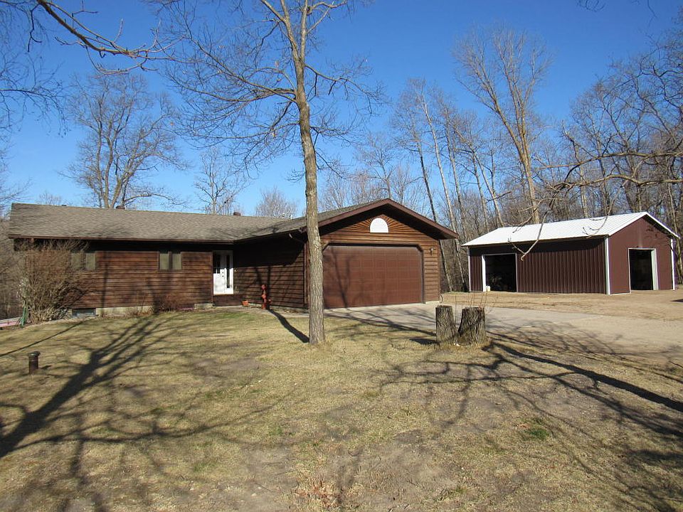 1st image of 15038 Woodland Dr