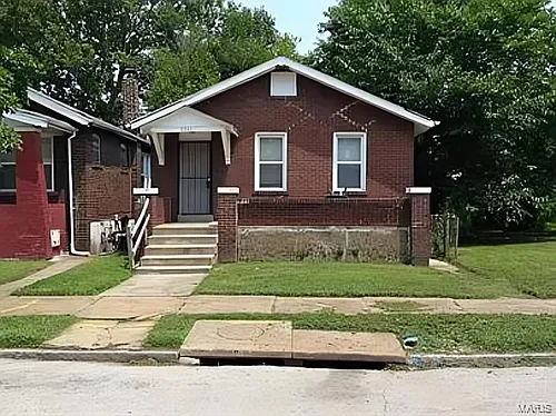 4845 Carter Ave Photo 1