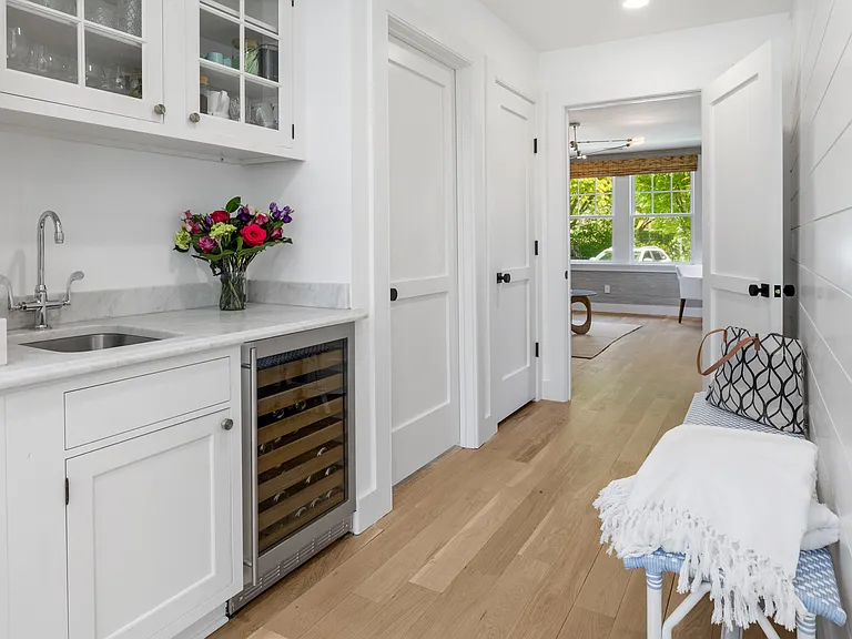 81 Leos Ln — Photo 13