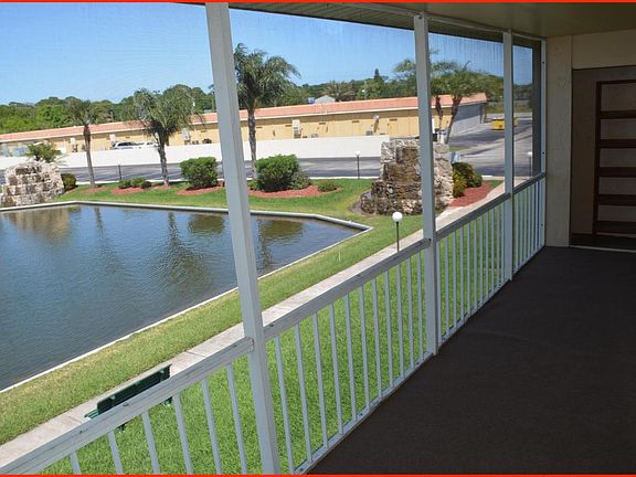 4th image of 2135 N Courtenay Pkwy #204