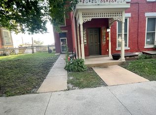 1240 Locust St APT 4, Dubuque, IA 52001