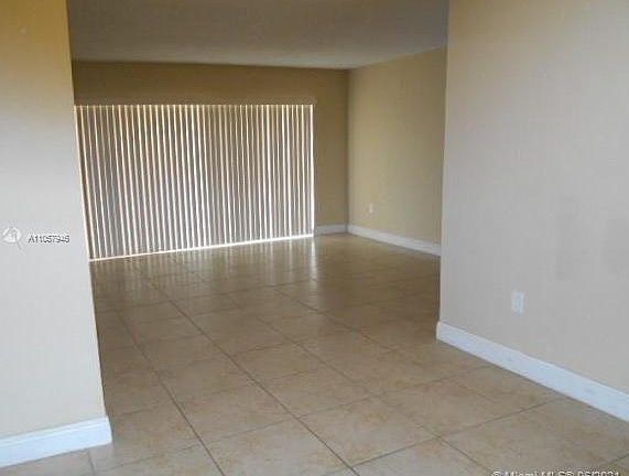 5th image of 9363 Fontainebleau Blvd APT H104