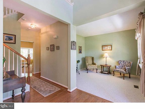 4th image of 3824 Highland Dr