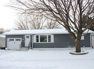 642 S Fillmore Ave, Mason City, IA 50401