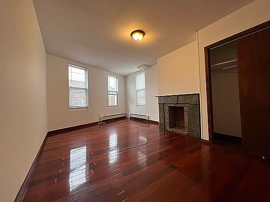 1st image of 29-15 Astoria Blvd #2RT