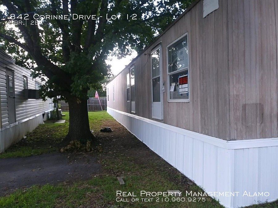 1st image of 842 Corinne Dr