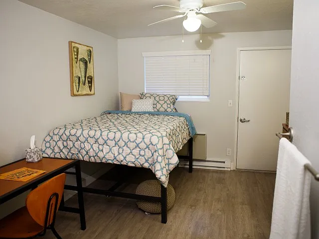Capri Apartments at Eugene — Photo 8