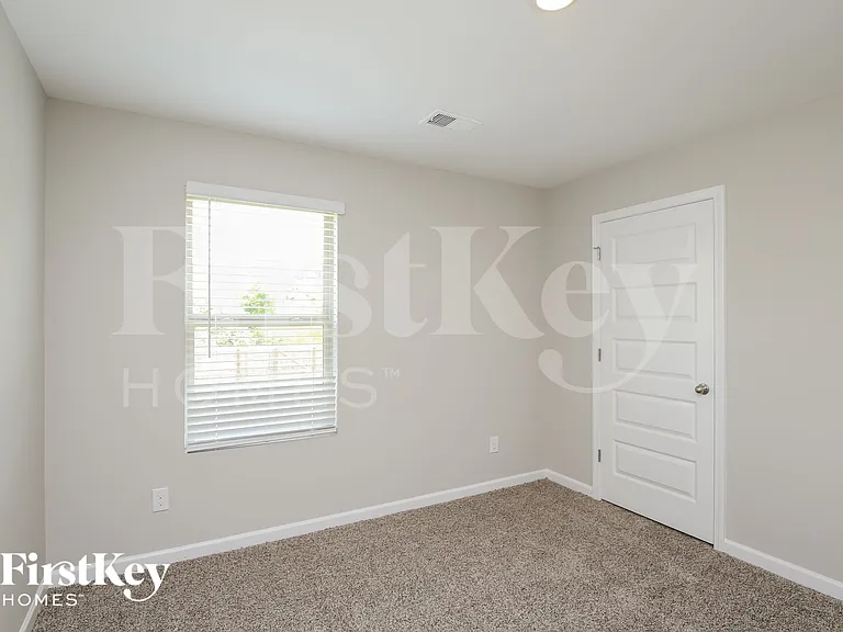 2102 Massey Ln — Photo 13
