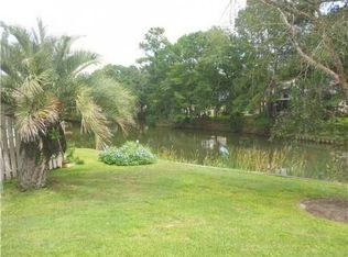 4 Pipers Pond Ln, Savannah, GA 31404