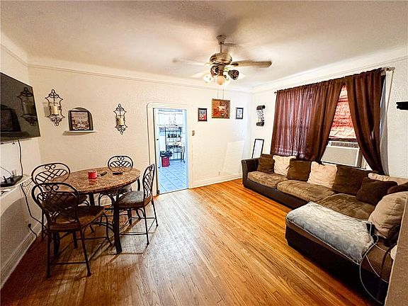 3rd image of 4620-22 Spain St