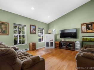 207 Greenwich Ave, Eldon, MO 65026