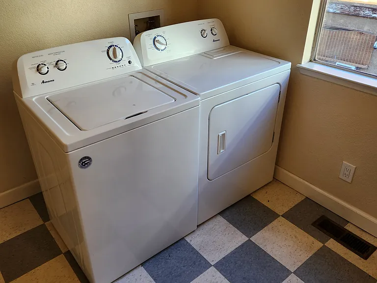 366B Maine St #B — Photo 7