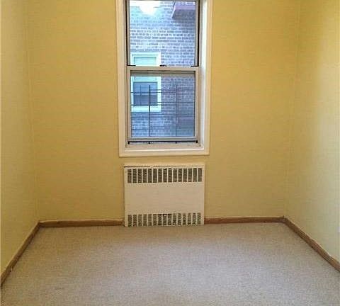 5th image of 9941 64th Ave APT D8
