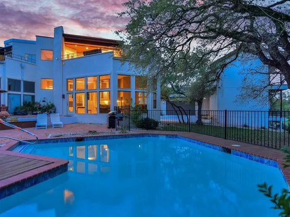 1 Crystal Springs Ct APT E, The Hills, TX 78738