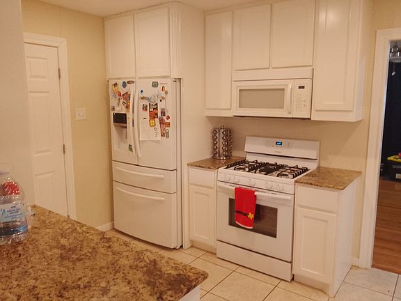 3rd image of 226 Winding Way
